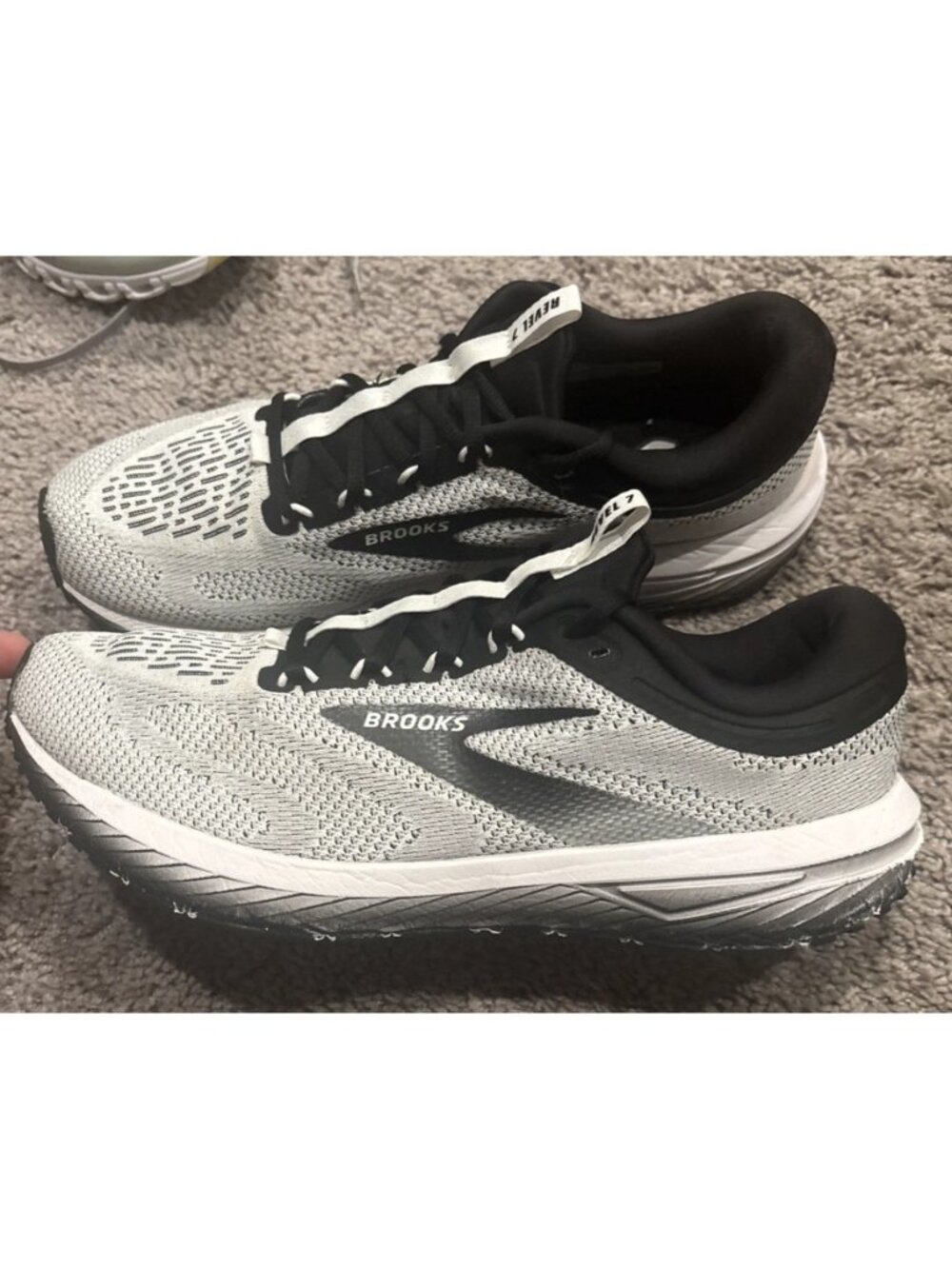Brooks Revel 7 Running Shoes Men's Size 12 Black and White #1104351D121